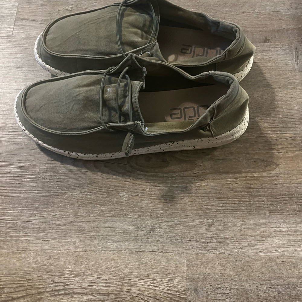 Green Hey Dudes! Comes with extra laces